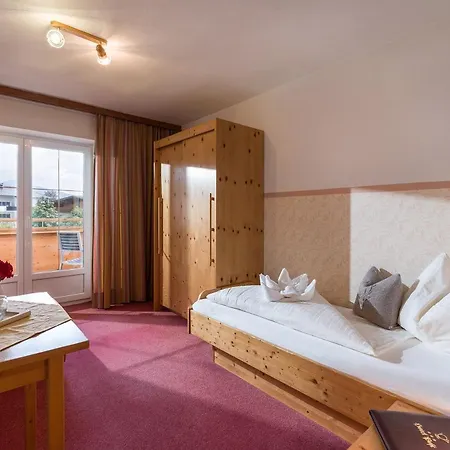 Hotel Post 3*